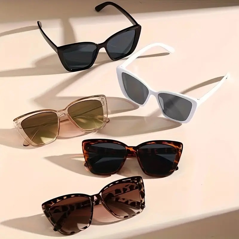 Street Fashion Photoshoot - Retro Leopard Cat Eye Sunglasses UV400