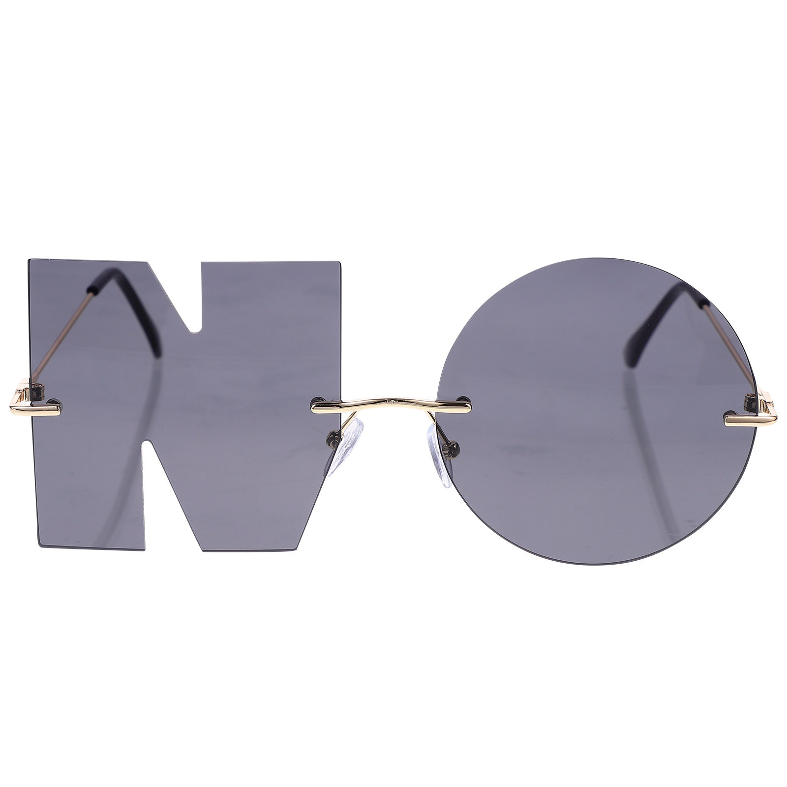 Street Fashion Photoshoot - 1Pair Chic Letter Sunglasses Creative Photo