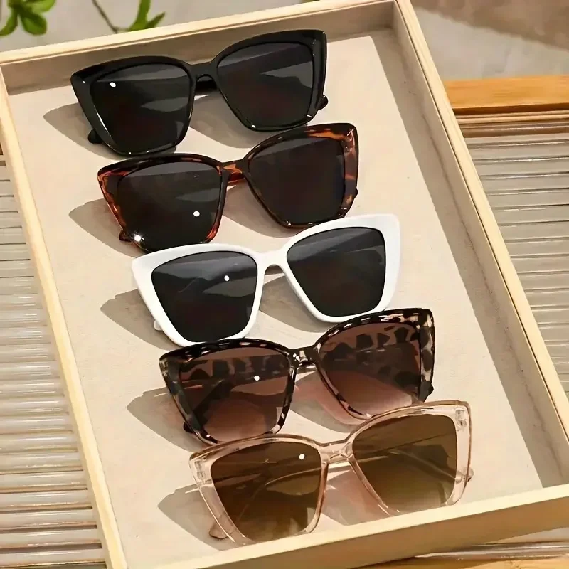 Retro Leopard Cat Eye Sunglass - Street Fashion Photoshoot ulasan dan harga