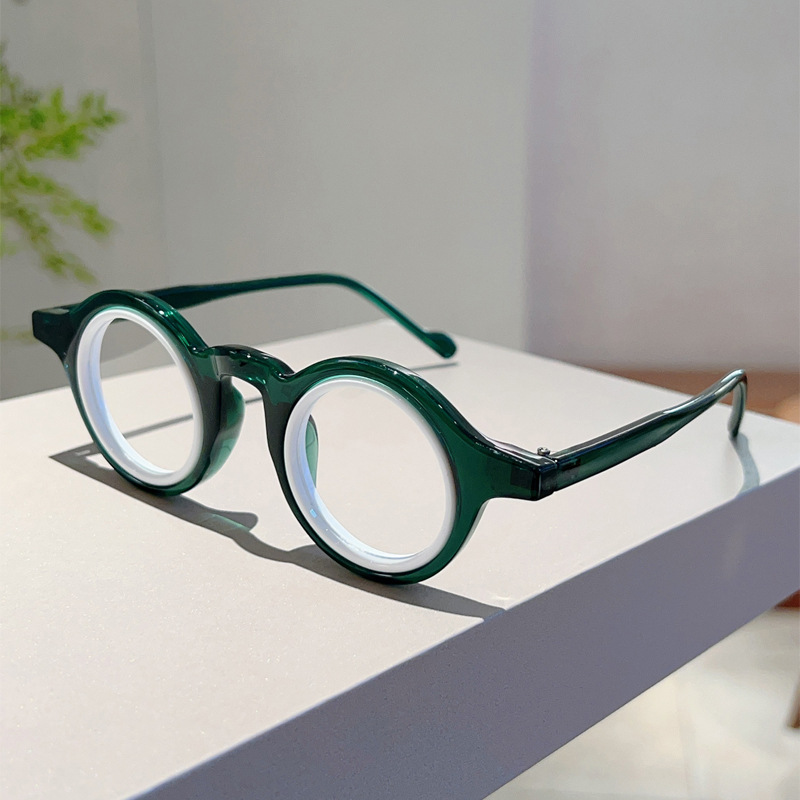 Vintage Round Two-Tone Eyeglas - Street Fashion Photoshoot ulasan dan harga